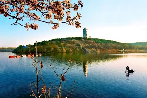 景区游客达最大承载量时将立即停止售票_新浪旅游_新浪网