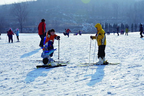 2.5天假期去哪儿好 石家庄七大滑雪场嗨起来