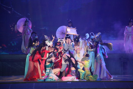 高科技魔幻剧场表演