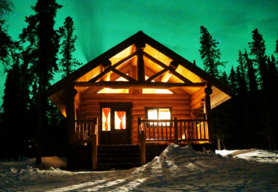 华人首个加拿大极光木屋营地项目启动仪式在沪