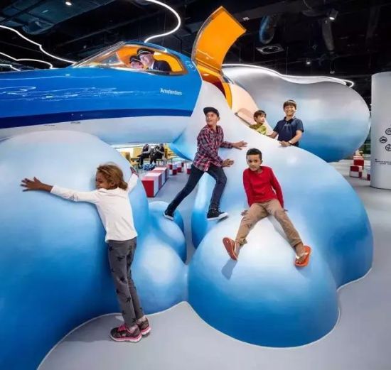 荷兰旅游局携手史基浦机场出席成都第二十二届