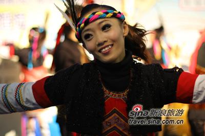 台湾姑娘欢快的舞蹈