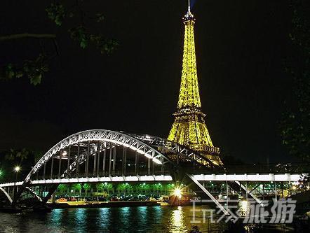 巴黎地标埃菲尔铁塔观光票涨价(图)