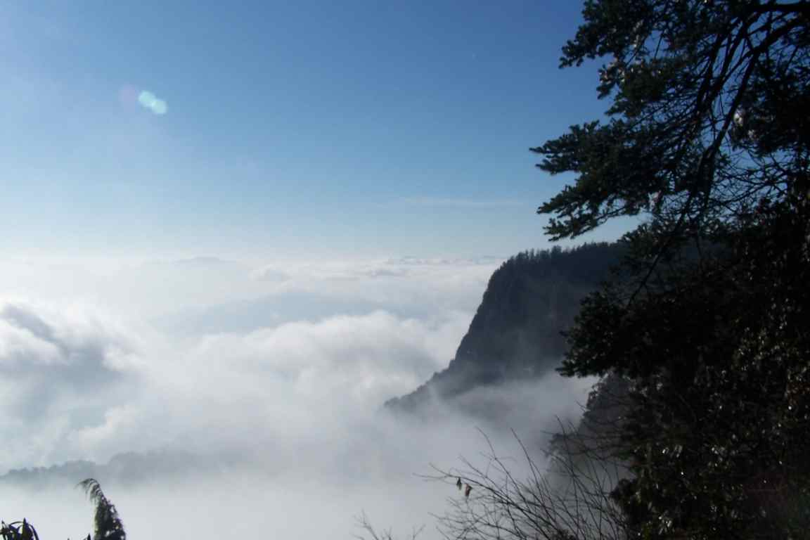 瓦屋山风景区