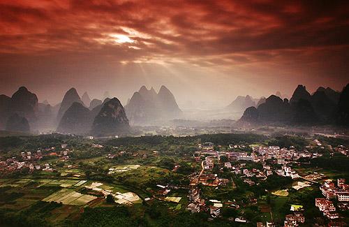 悠游阳朔:碧莲峰里住人家(图)(2)