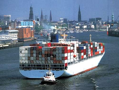 汉堡港上的货轮