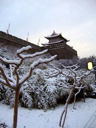 西安城墙雪景