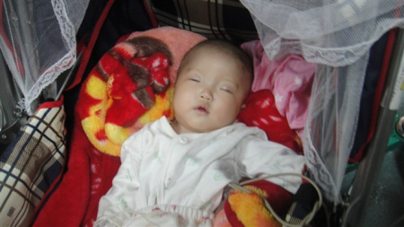 厦门鹭岛女子高尔夫球队捐助厦门市妇幼两弃婴