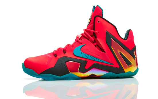 LEBRON 11 ELITE HERO