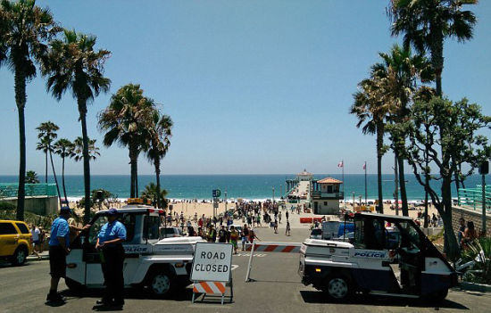 美国南加州海岸男子被白鲨袭击身体多处受伤_