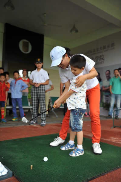 南京钟山国际高尔夫学院揭牌仪式7月5日举行