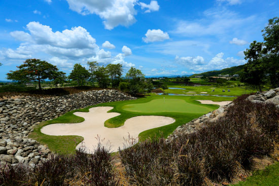 ɽ߶ֲ(Black Mountain Golf Club)