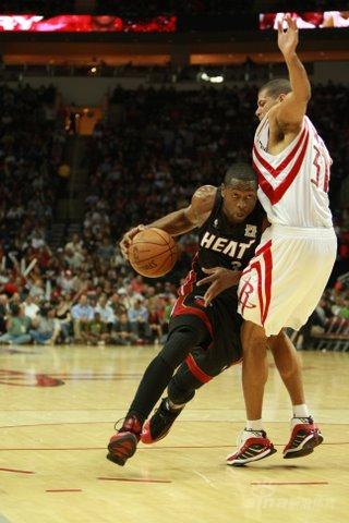 ͼ-[NBA]Ȼ100-112 Τͻư͵ٶ