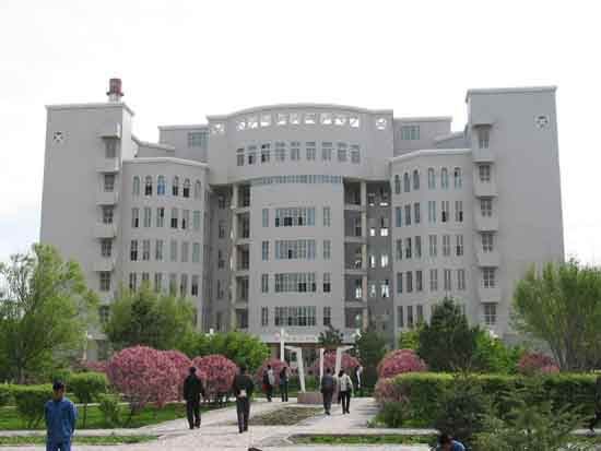 新疆的大学啥时候开学（新疆的大学啥时候开学的）