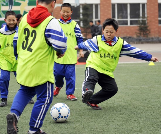 年校园足球活动