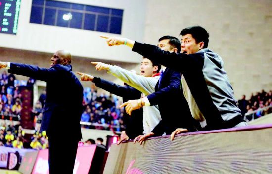 山西男篮教练组瘦身 曾被批患上机构臃肿国企