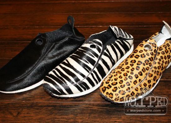 Nike女装 Pocket Runner 动物花纹套装