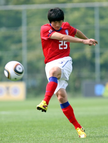 图文-韩国队集训备战世界杯 韩国队员积极备战