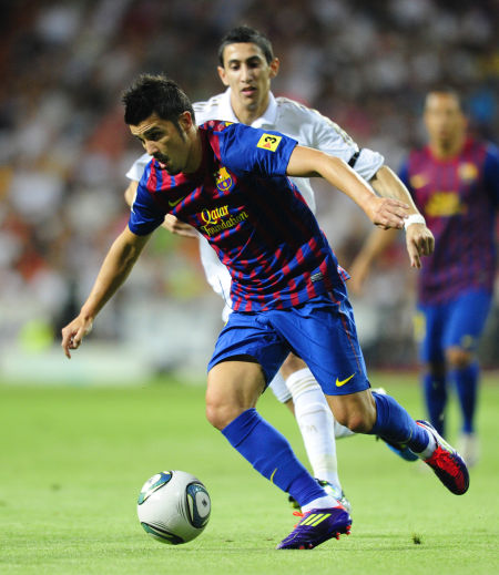 图文-[西超级杯]皇马vs巴萨 比利亚闷头往前冲