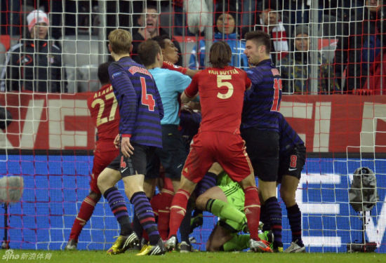 2-0󣬰ɭɰ8˻սԱʼҡ