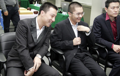 Ǳ8ǿս󣺹VSҫǿ׽VSѵ