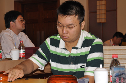 图文-衢州烂柯杯半决赛开战 周睿羊“沉重”落子_综合体育_新浪竞技风暴_新浪网