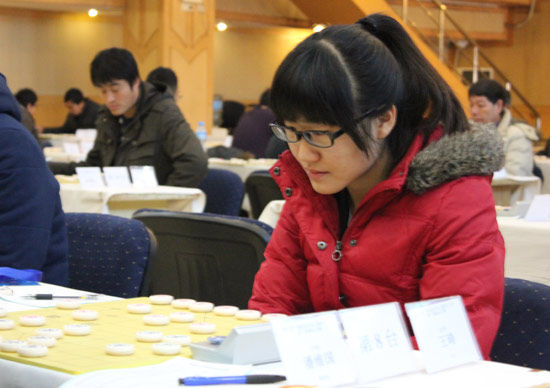 图文-秦皇岛中兵杯象棋公开赛 天津美女王晴出战