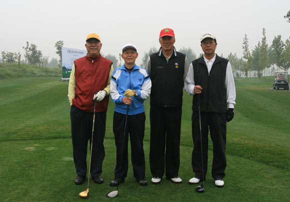 ͼ��-�����ٷ㱭�߶���������ͬ��ѡ�ֺ�Ӱ