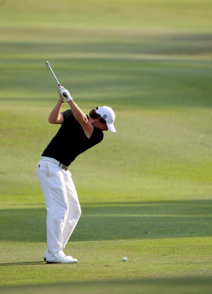 图文-香港高尔夫公开赛决赛麦克罗伊标准上杆