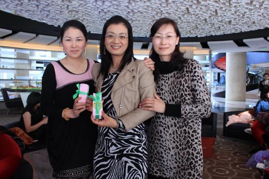 �᳤֣����̨�佱