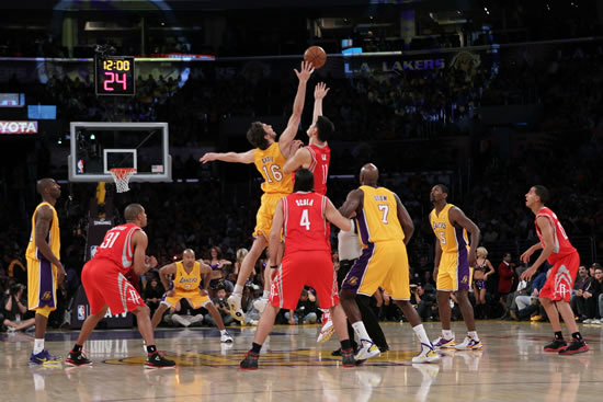 姚明加索尔跳球