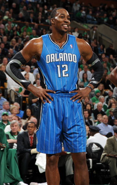 图文-[常规赛]魔术56-87凯尔特人 霍华德叉腰一笑_篮球-NBA_新浪竞技风暴_新浪网