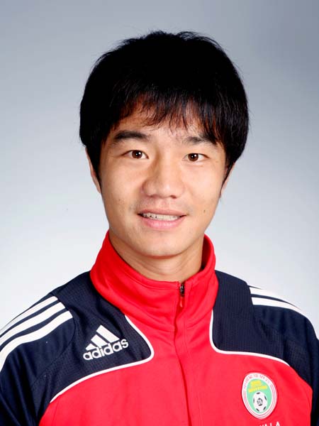 图文-中国男足奥运代表团 后卫球员谭望嵩