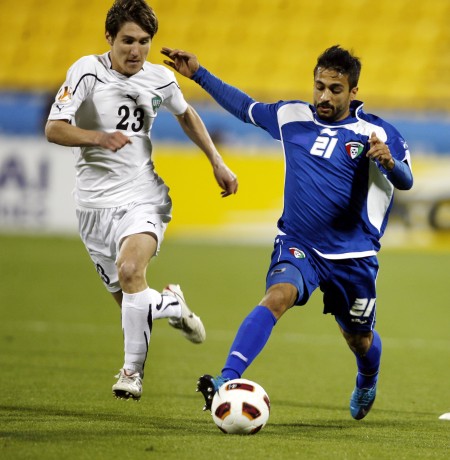 图文-[亚洲杯]乌兹别克2-1科威特 加柳林积极拼