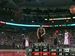 动图-裁判也想秀一把盖帽_篮球-nba_新浪竞技风暴_新浪网