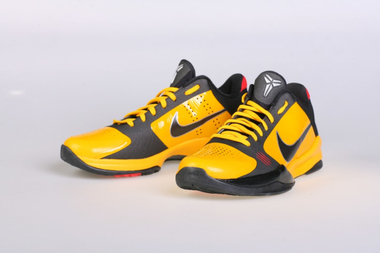 �Ʊȴ�ZoomKobeV��С����ɫ�ǳ�ͬ������