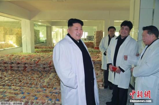 1月18日，朝鲜领导人金正恩视察运动员食品工厂。  