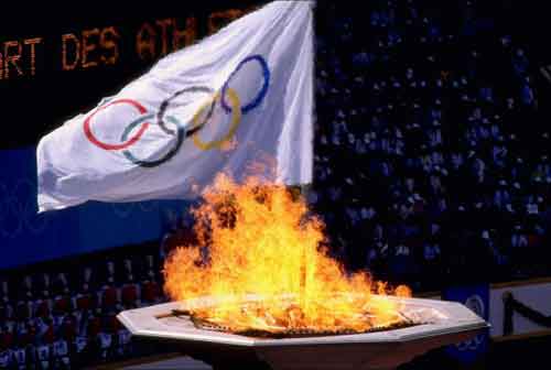 图文-1988年汉城奥运会点火仪式 燃烧的旗帜
