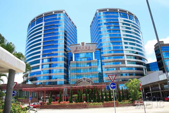 图文-北京奥运火炬传递之香港 旺角新世纪广场