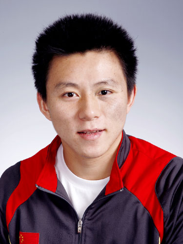 图文-北京奥运会中国代表团成立 羽毛球男队员郭振东