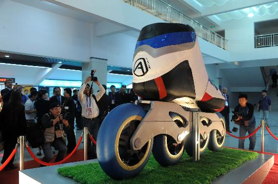 图文-13届亚洲轮滑锦标赛 超级单排轮滑鞋落户浙江 _综合体育_NIKE新浪竞技风暴_新浪网