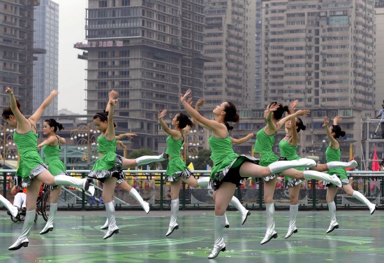 图文-四川举办全民健身运动会展示活动 健美操表演_综合体育_NIKE新浪竞技风暴_新浪网