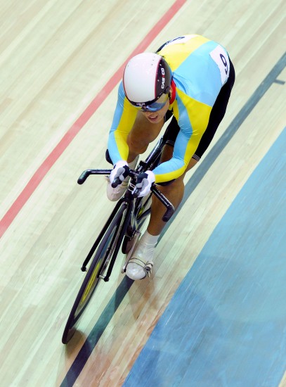 图文-全运场地自行车500米计时赛 李雪妹在比