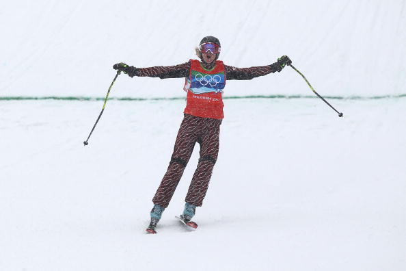 图文-自由式滑雪女子雪地越野 麦克沃尔兴奋冲线