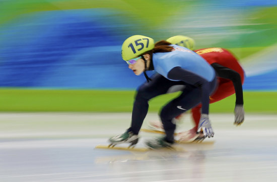 图文-短道速滑女子1000米小组赛