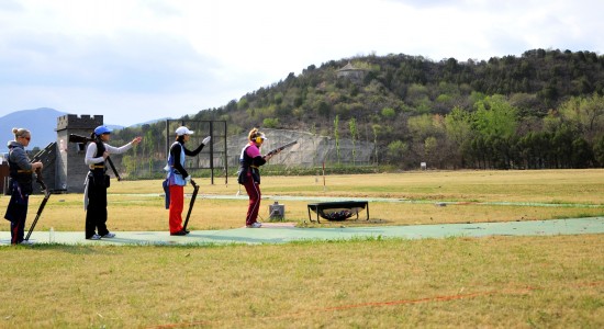 图文-射击世界杯飞碟双向赛 匈牙利选手在比赛