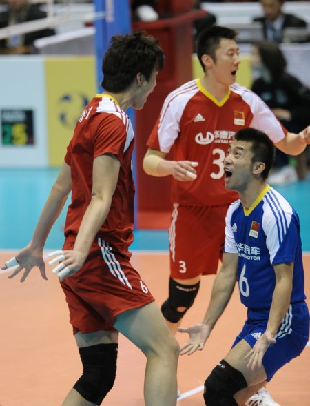 图文-[男排世界杯]中国1-3塞尔维亚 任琦庆祝得分