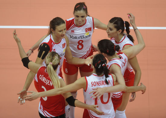 图文-女排大奖赛总决赛土耳其3-0古巴 土队庆祝