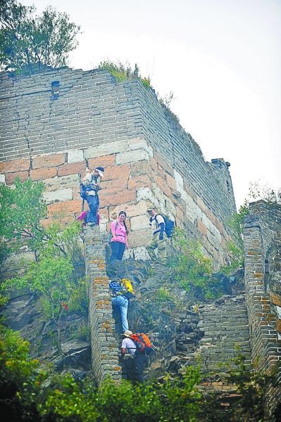 北京箭扣长城遇险人数居首 多年野山状态