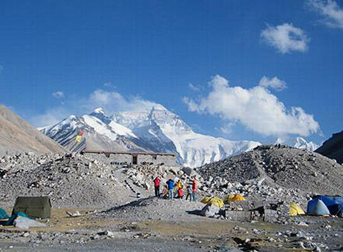 全球人口山_全球饥饿人口图片